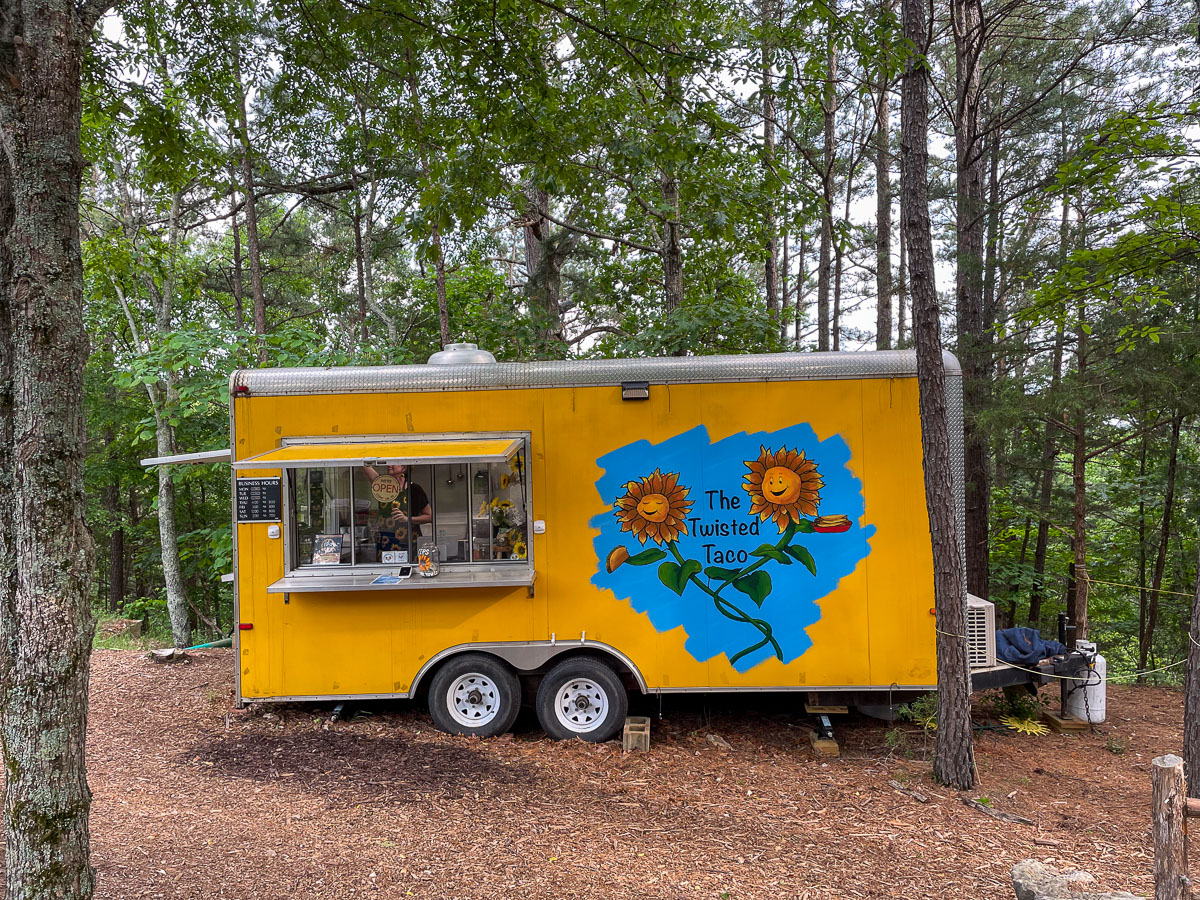 IMG_1912_2023-05-14 Eureka Springs, AR