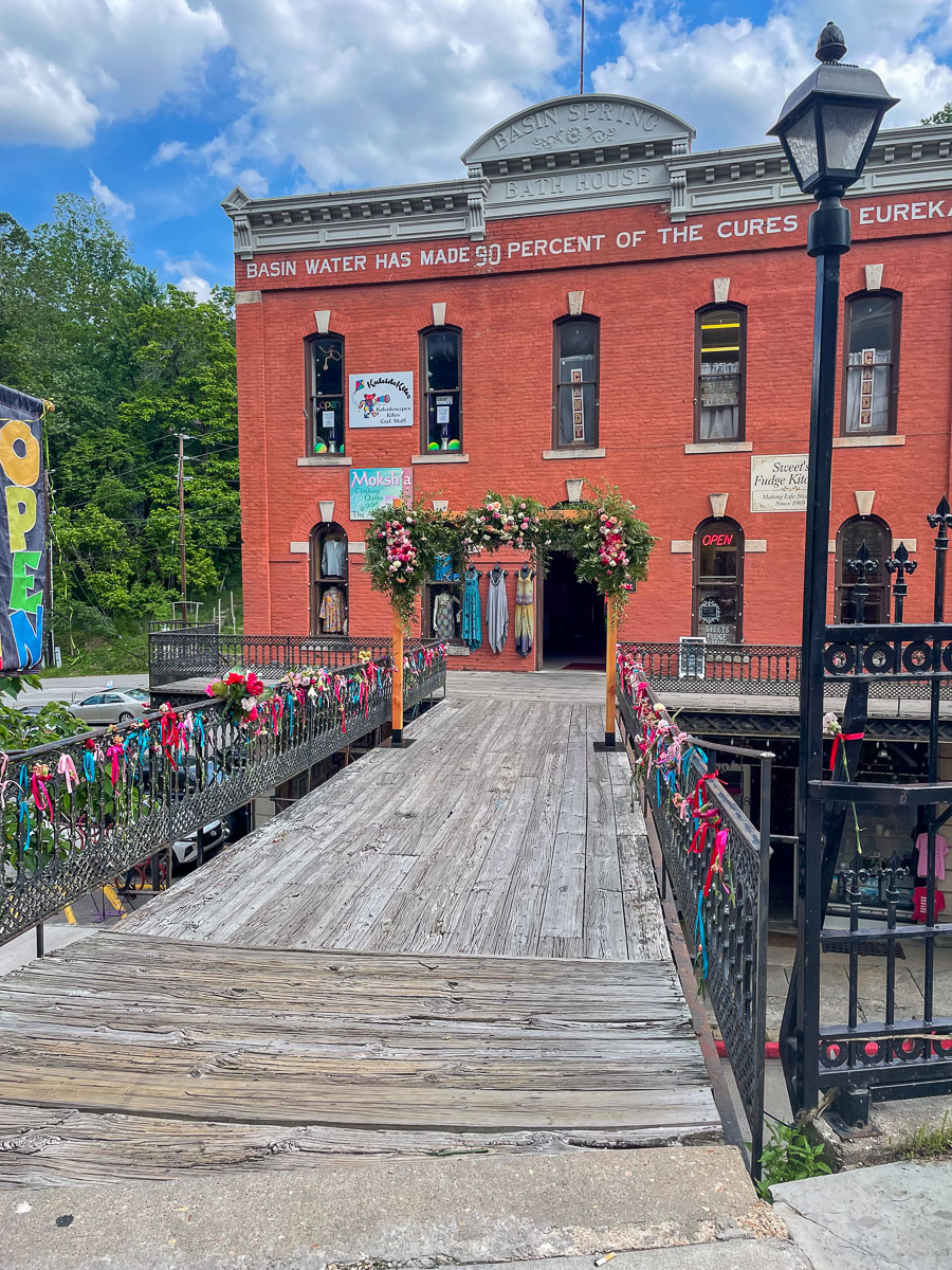 IMG_1930_2023-05-14 Eureka Springs, AR