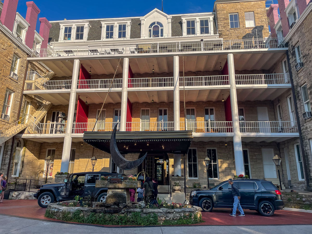 IMG_1953_2023-05-14 Eureka Springs, AR